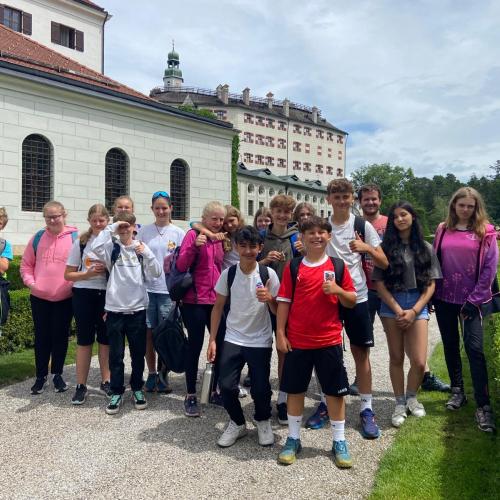 Innenstadt und Schloss Ambras in Innsbruck