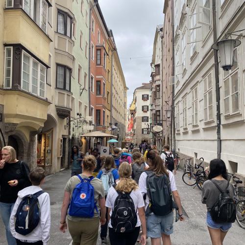 Innenstadt und Schloss Ambras in Innsbruck