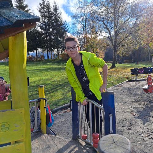 Spielplatz ...