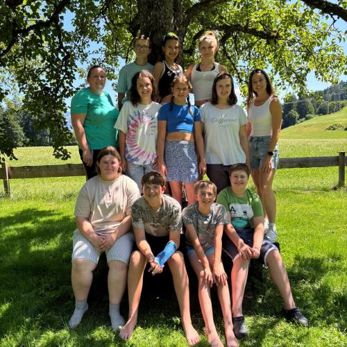 Gruppenfoto Buddies 25/26 mit Lehrerinnen