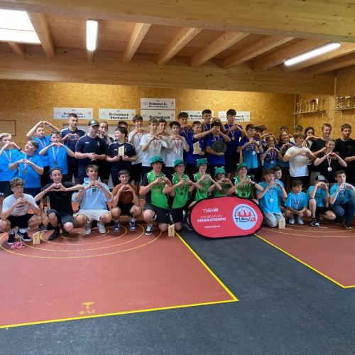 Gruppenfoto Herz Solidarität mit Graz